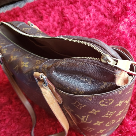 Louis Vuitton Totally PM --Pending local PU - Picture 6 of 8